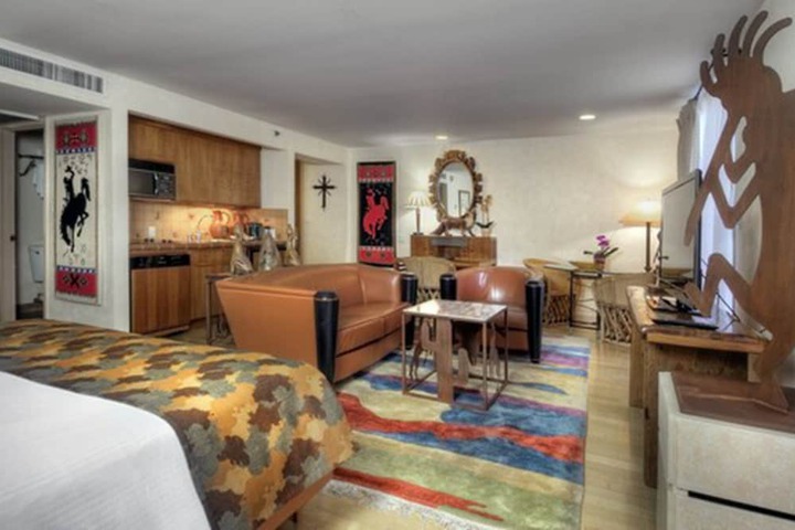 Room 21 of 48