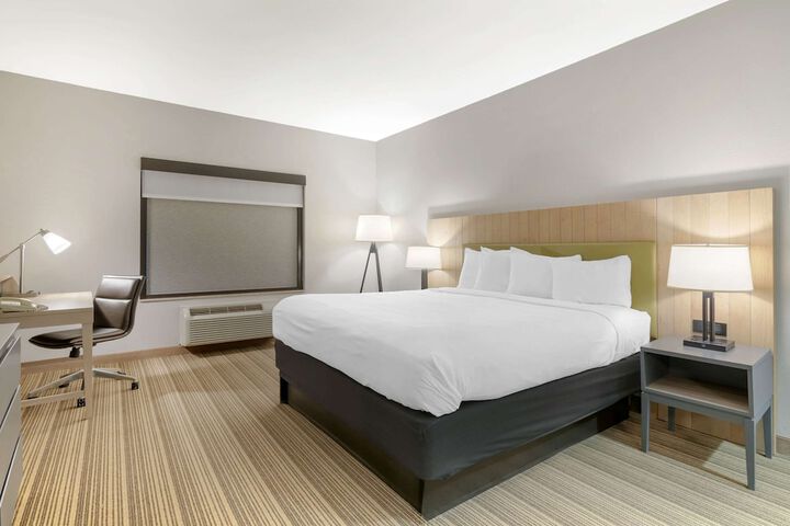 Room 28 of 41