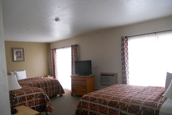 Room 28 of 105