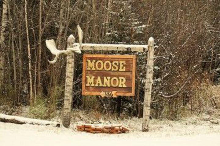 Fairbanks Moose Manor B & B