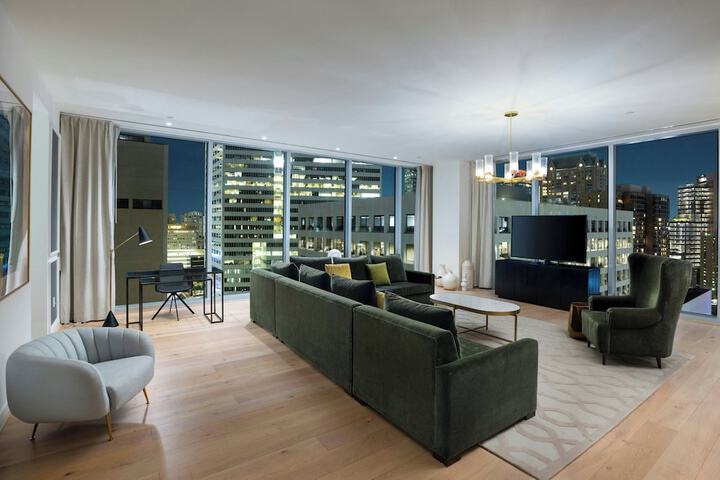 The Laura Hotel Houston Downtown, Autograph Collection