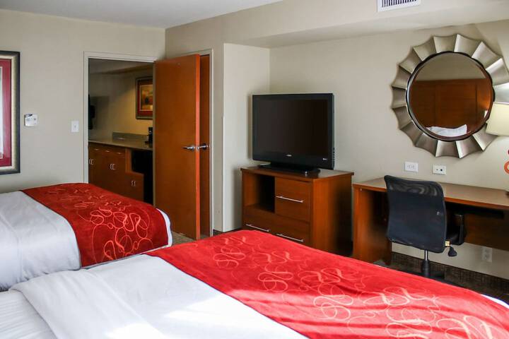 Room 30 of 104