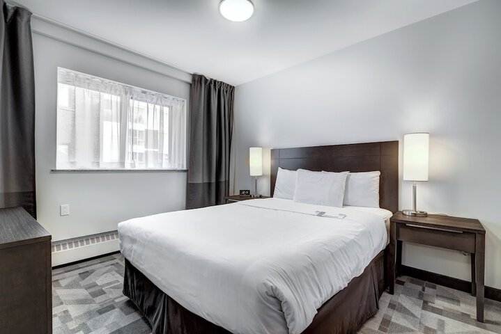 Room 20 of 99