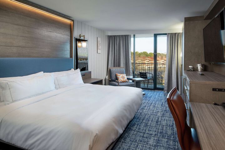 DoubleTree by Hilton Hot Springs