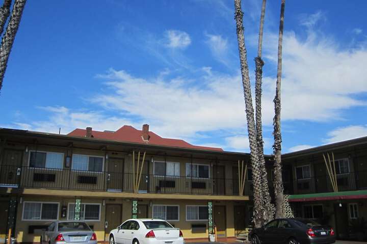 Hotel 4 of 49