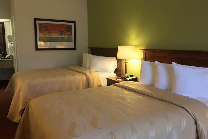 Room 34 of 61