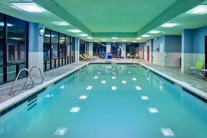 Pool 10 of 44