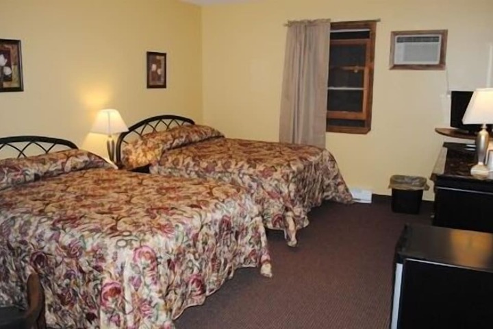 Room 26 of 33