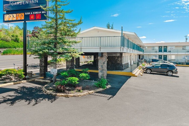 Pullman Garden Inn