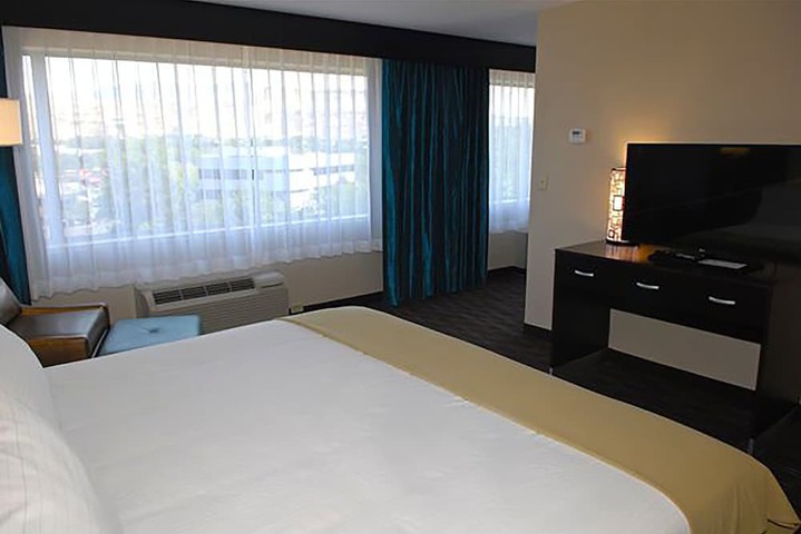 Room 60 of 99
