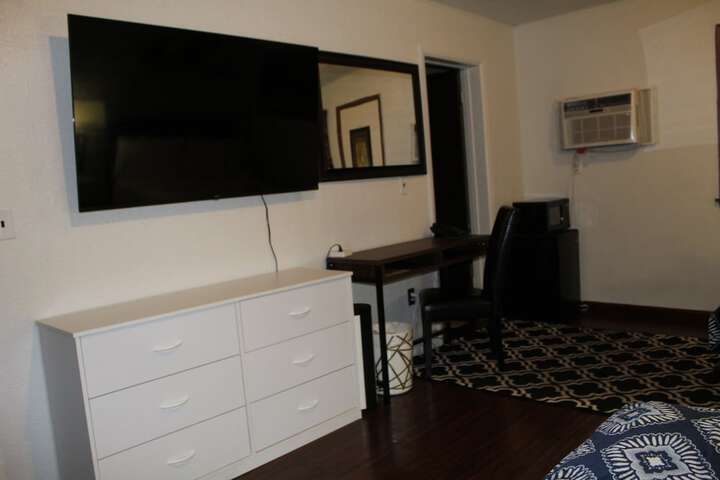 Room 17 of 17
