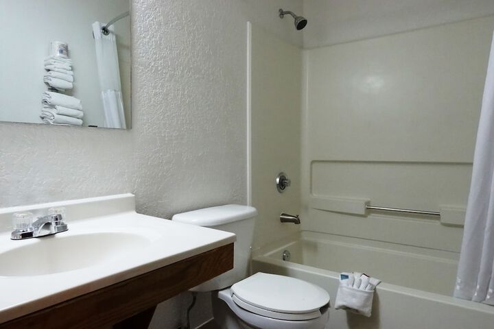 Room 18 of 47