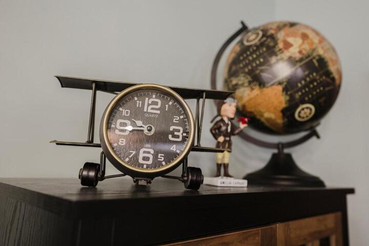 Sr Pilot Earhart Hangar Suite 2 br K & Q, 1 Ba