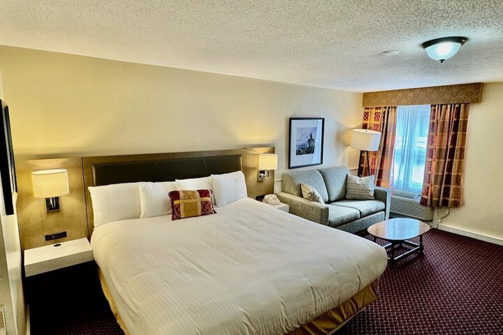 Room 25 of 73