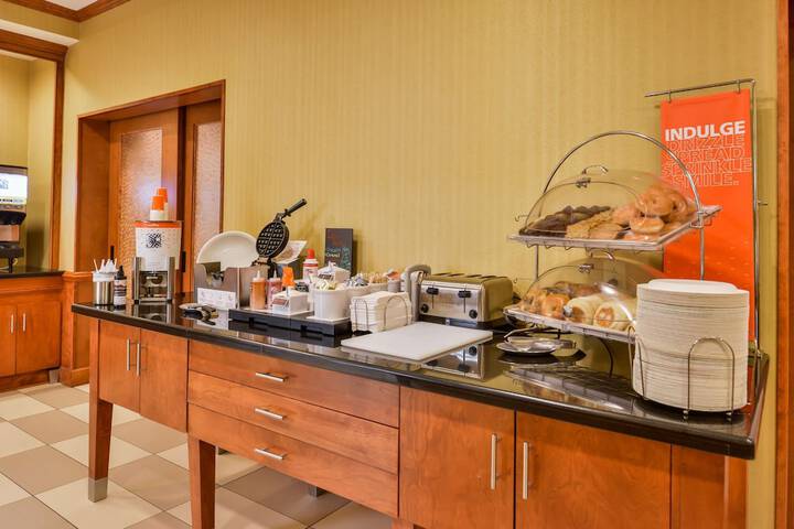 Breakfast/Coffee Service 61 of 69