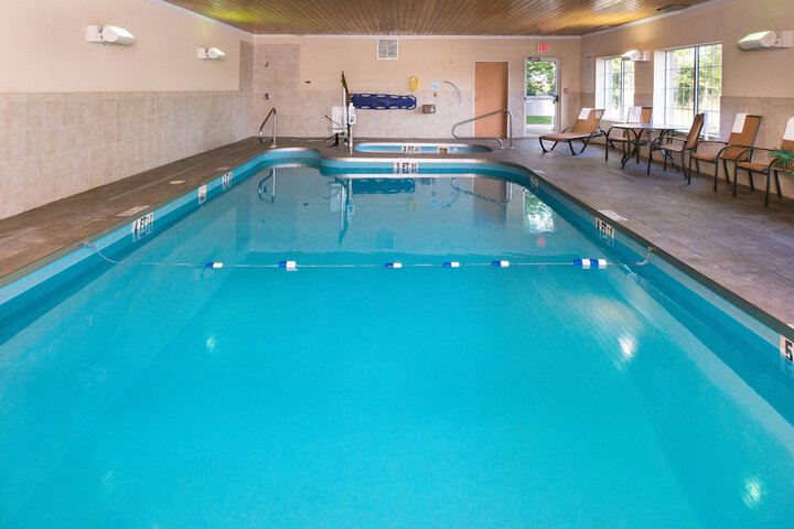 Pool 10 of 55