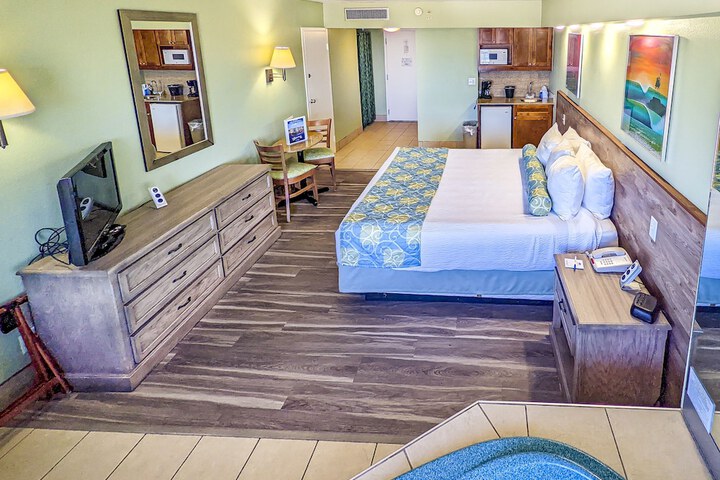 Room 52 of 61
