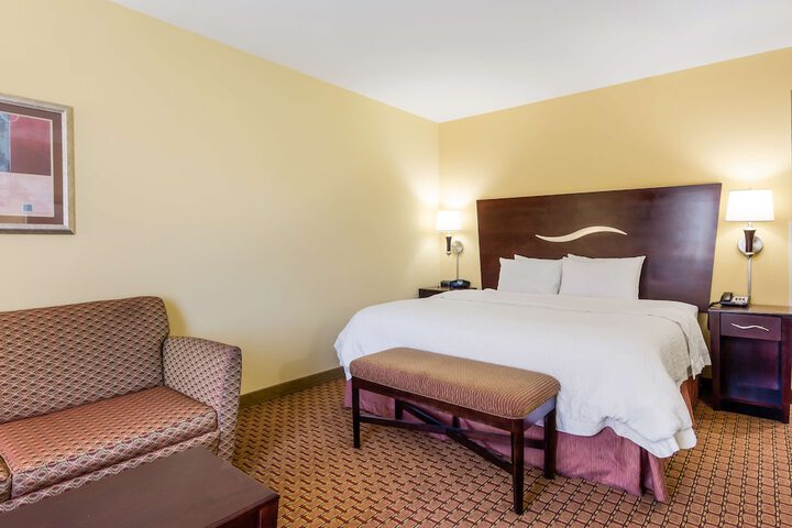 Room 13 of 35