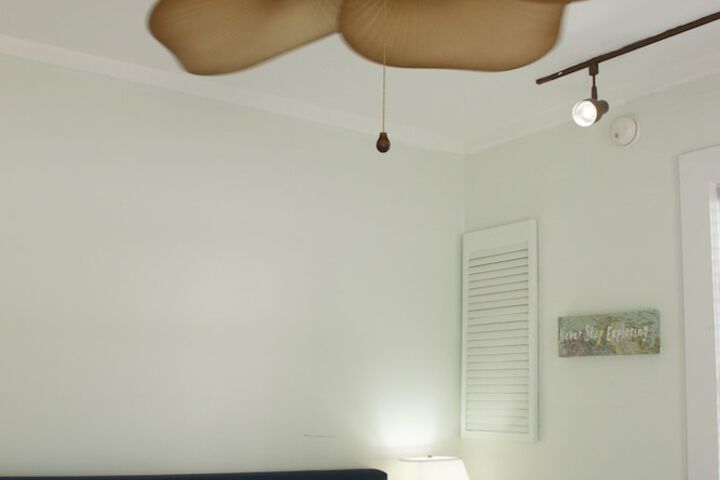 Room 76 of 111