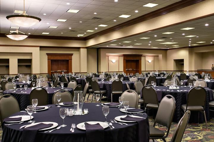 Embassy Suites by Hilton Lexington / UK Coldstream