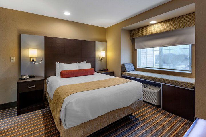 Room 27 of 53