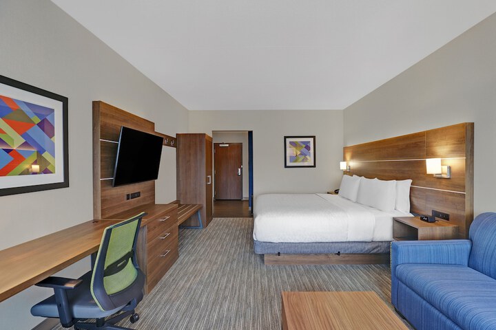 Holiday Inn Express Kingston West by IHG
