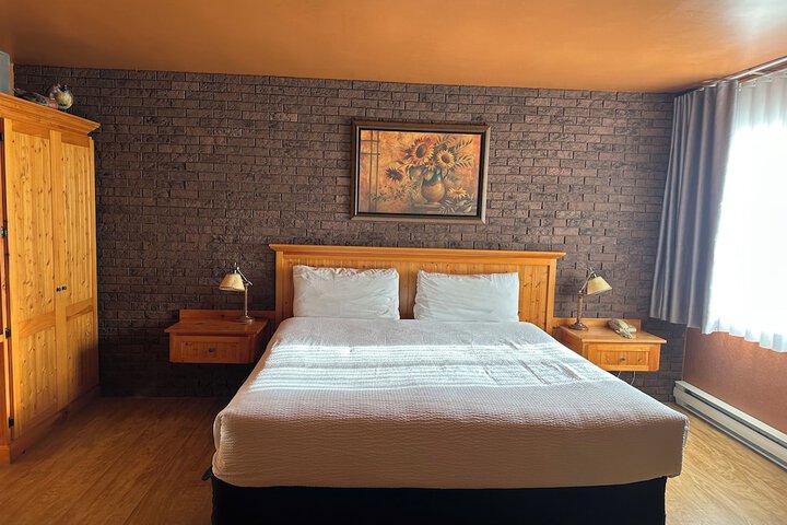 Room 32 of 72