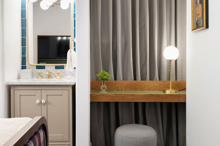 Room 20 of 56