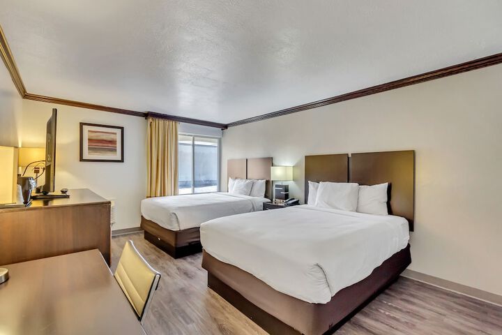 Room 48 of 103
