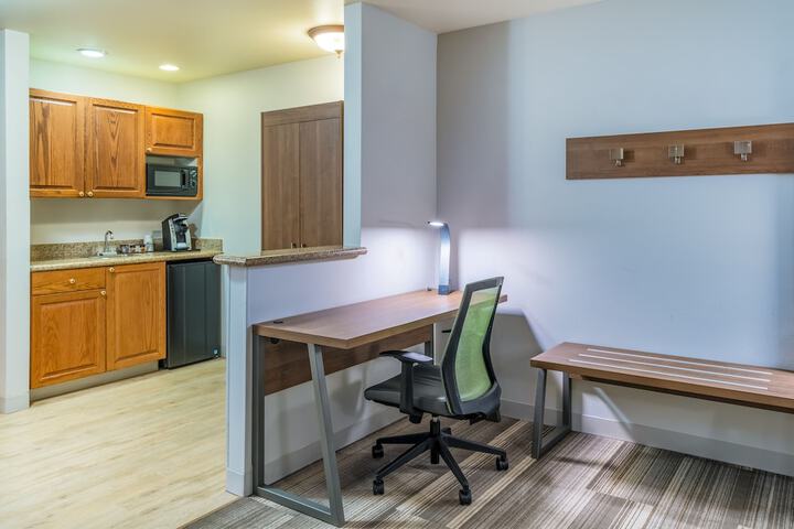 Room 33 of 44