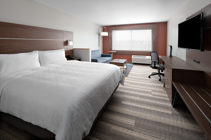 Room 16 of 39