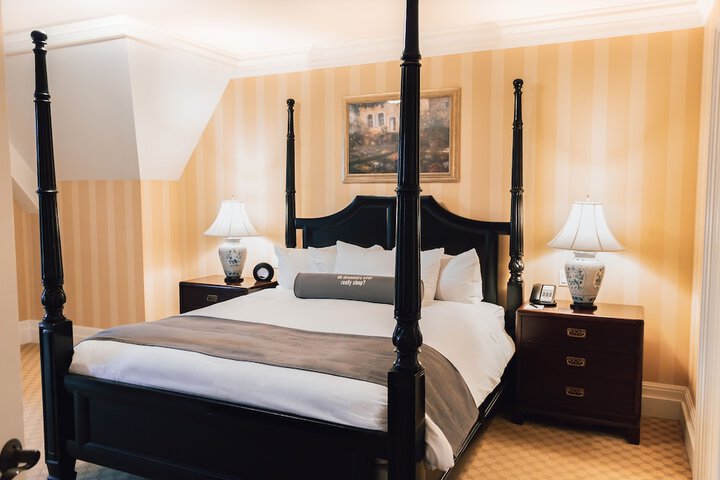 Room 68 of 118