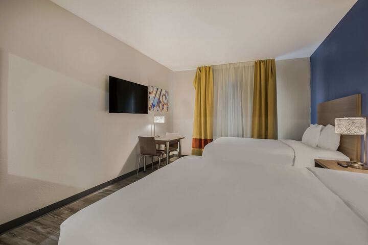 Room 20 of 35