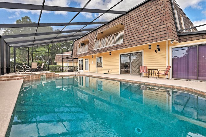 The Aviators Dream: Pool Spa & Private Runway!