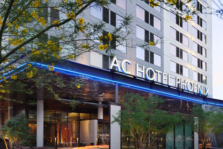 Hotel 4 of 64