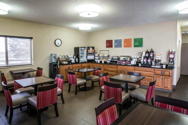 Comfort Inn Morris I-80