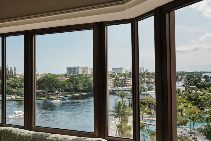 Tower at the Boca Raton