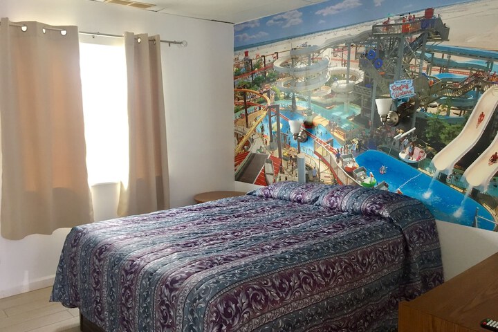 Room 10 of 36