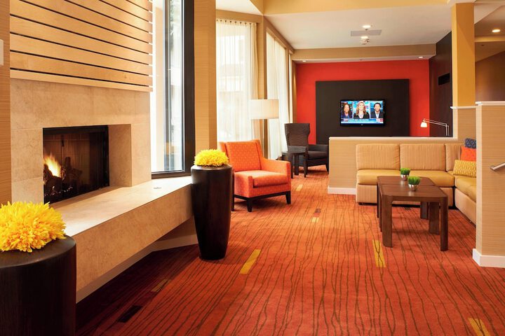 Courtyard by Marriott Toledo Airport Holland