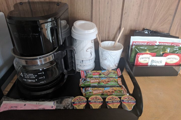 Breakfast/Coffee Service 24 of 31