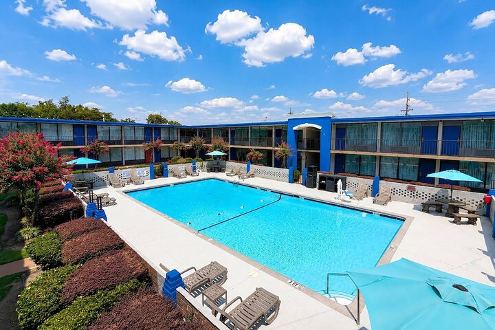 Clarion Greenville Airport Inn