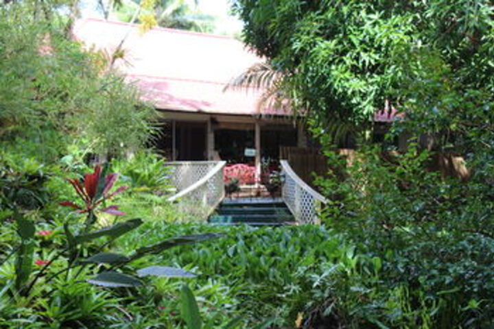 Haiku Plantation Inn Bed & Breakfast
