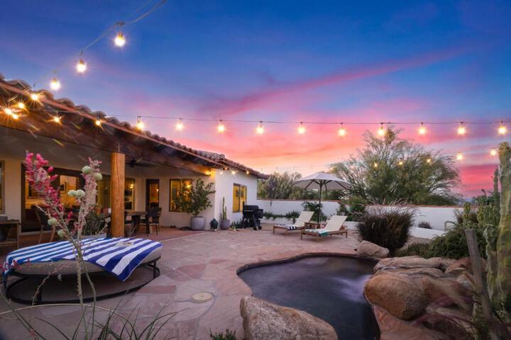 Grand Desert Getaway with Pool and Peloton with Sonos and Office