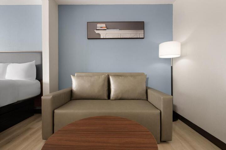 Wingate by Wyndham Dublin Near Claytor Lake State Park