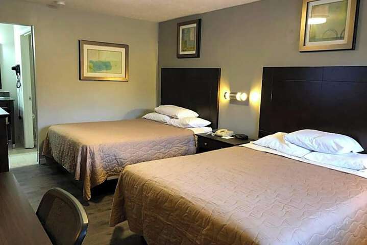Deerfield Inn & Suites Steele Near Blytheville I 55