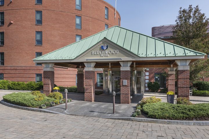 Hotel 7 of 63