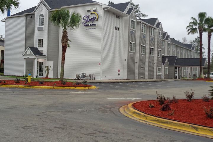 Hotel 2 of 66