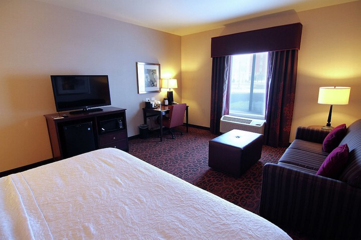 Room 17 of 31