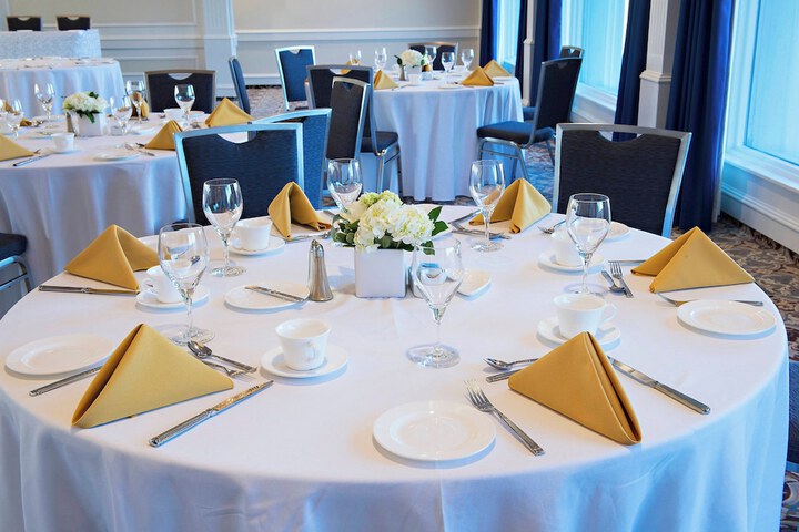 Sheraton Cavalier Saskatoon Hotel