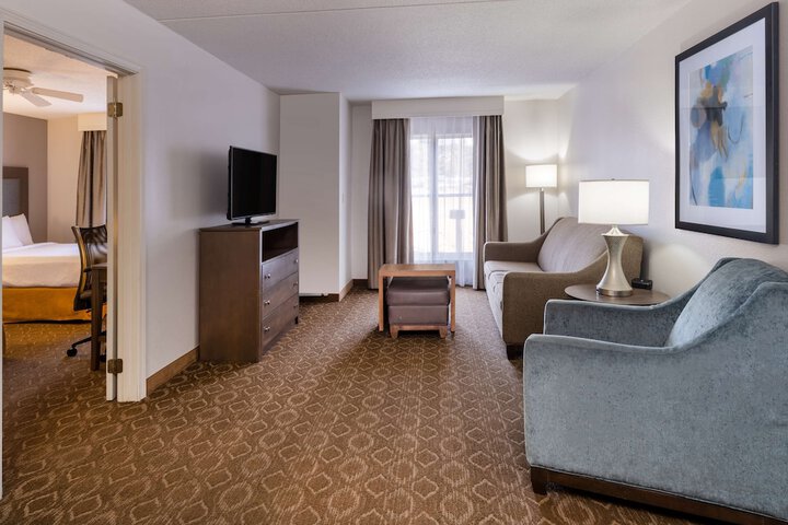 Room 12 of 26